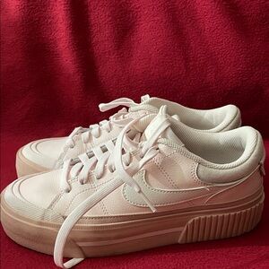 Women's Court Legacy Lift Platform Sneaker 6.5